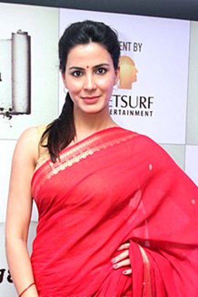 Kirti Kulhari