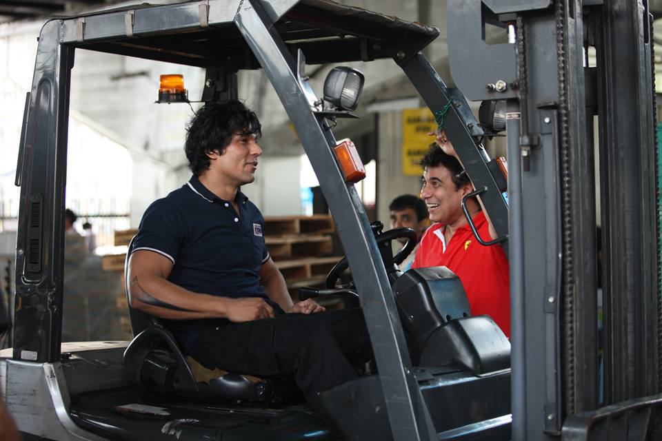 Do Lafzon Ki Kahani Movie Working Stills
