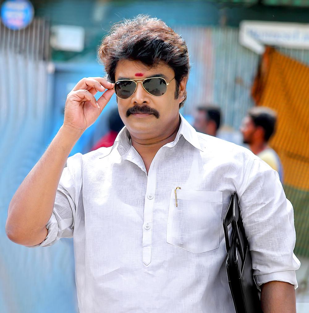 Muthina Kathrika Latest Stills starring Sundar C