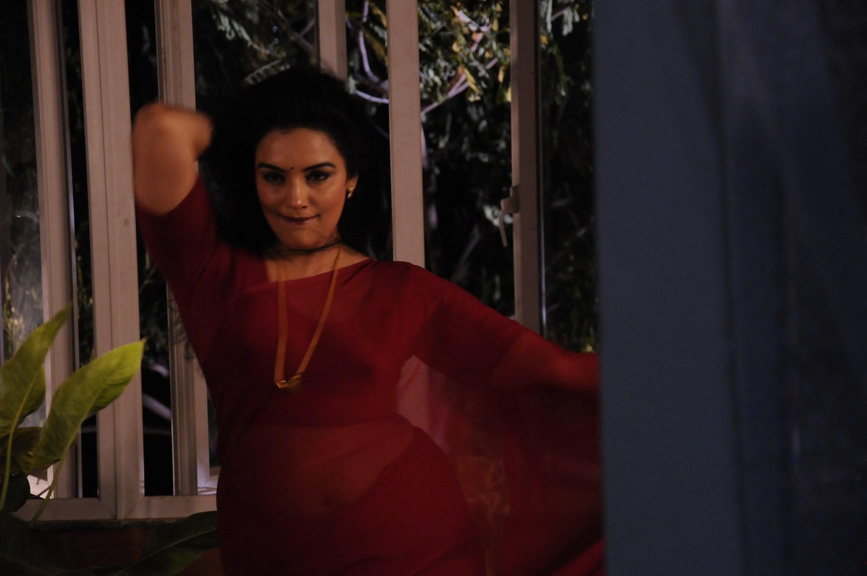 Thunai Mudhalvar Tamil Movie Stills | Shweta Menon