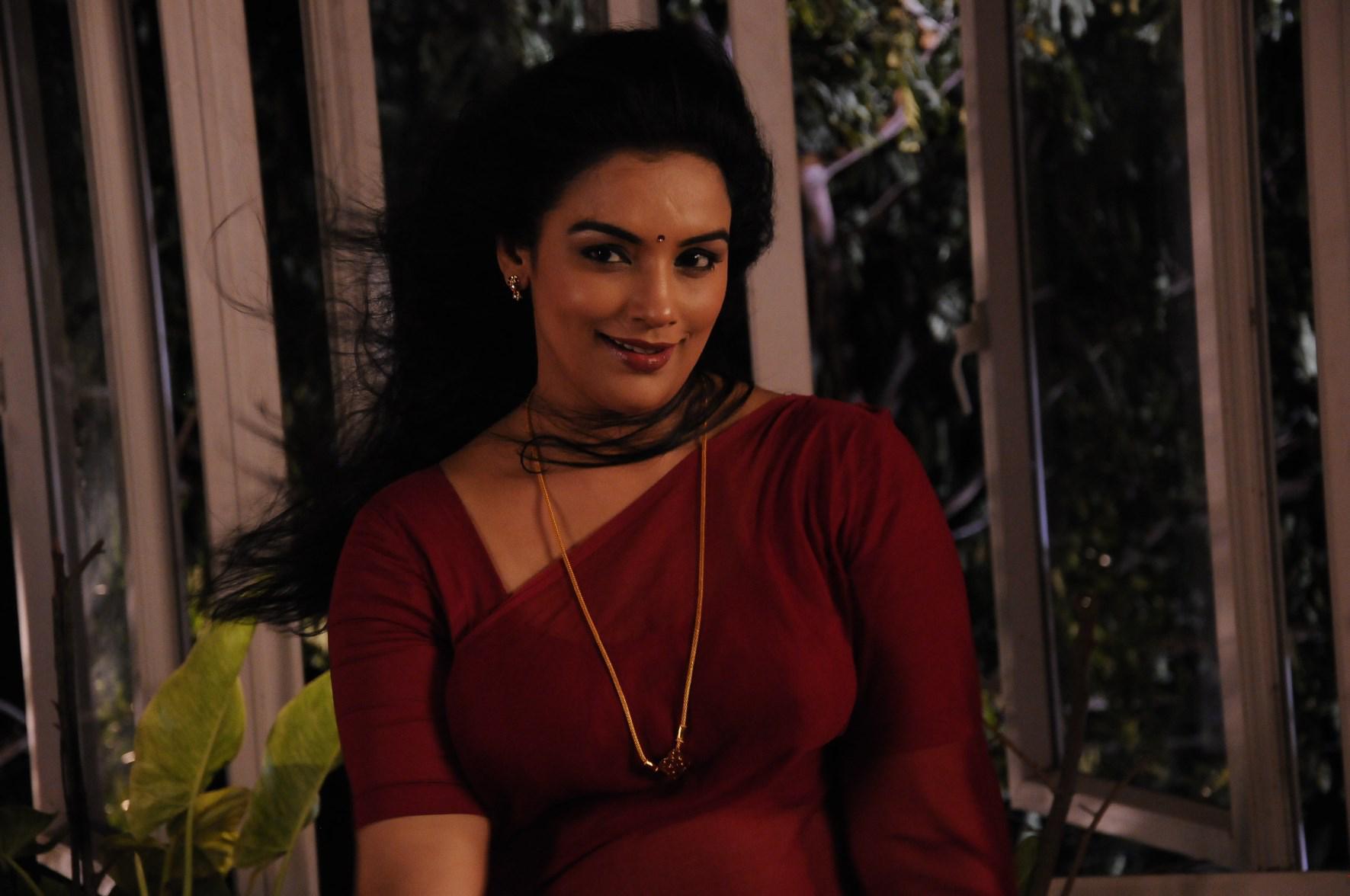 Thunai Mudhalvar Tamil Movie Stills | Shweta Menon