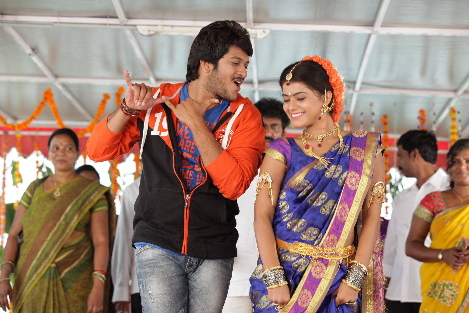 Titanic Telugu Movie Stills Starring Rajeev Saluri, Yamini Bhaskar