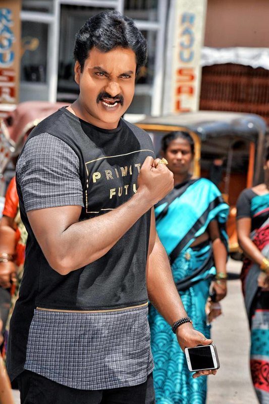Sunil stills from Jakkana telugu movie
