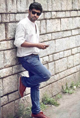 Nivin Pauly reenters Kollywood in a Kannada remake