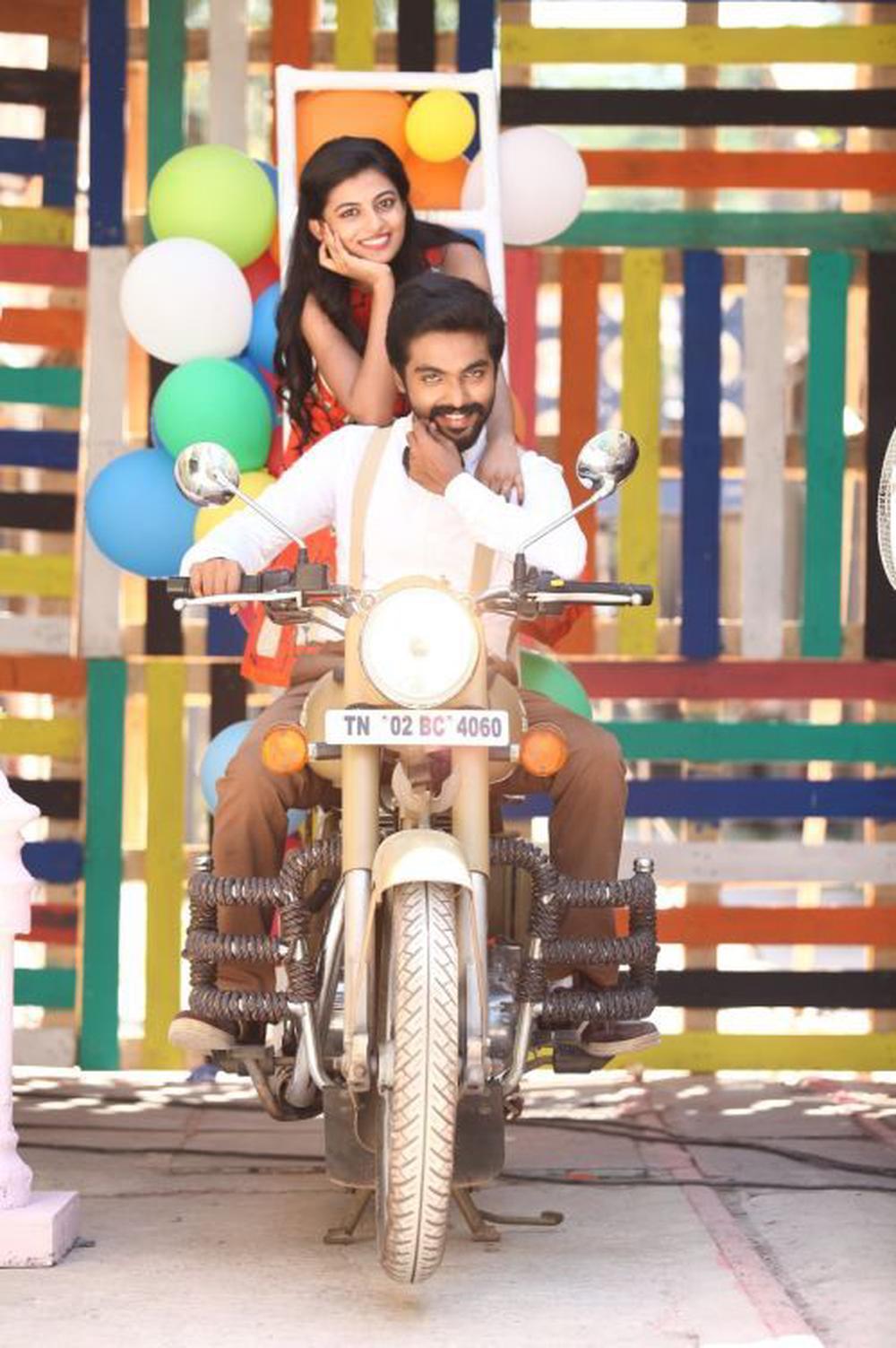 Enakku Innoru Per Irukku Movie Stills