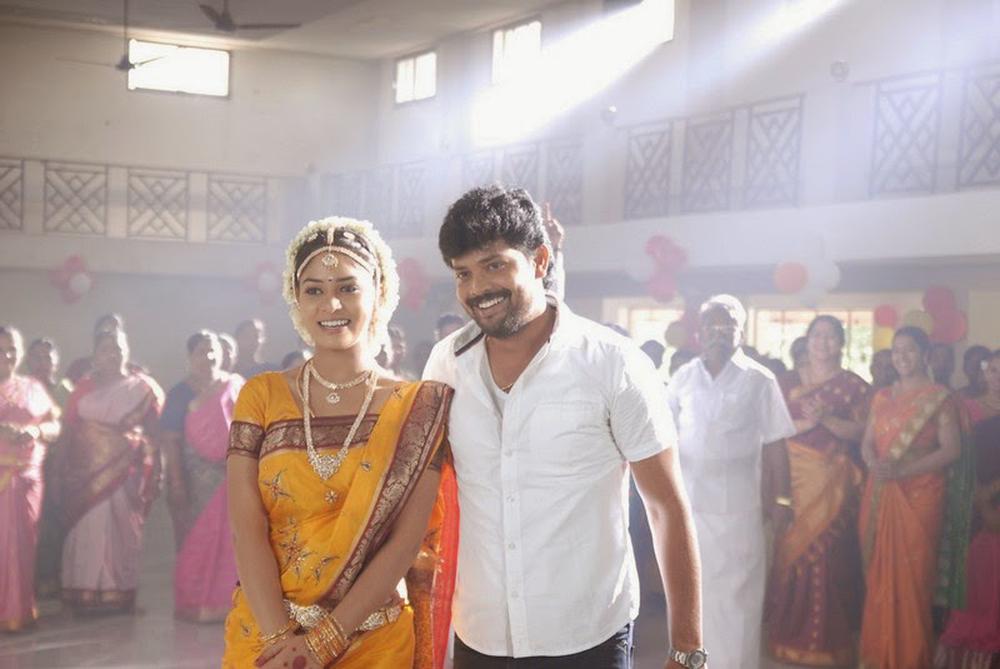 Angali Pangali Movie Stills starring Vishnu Priyan, Sanyathara