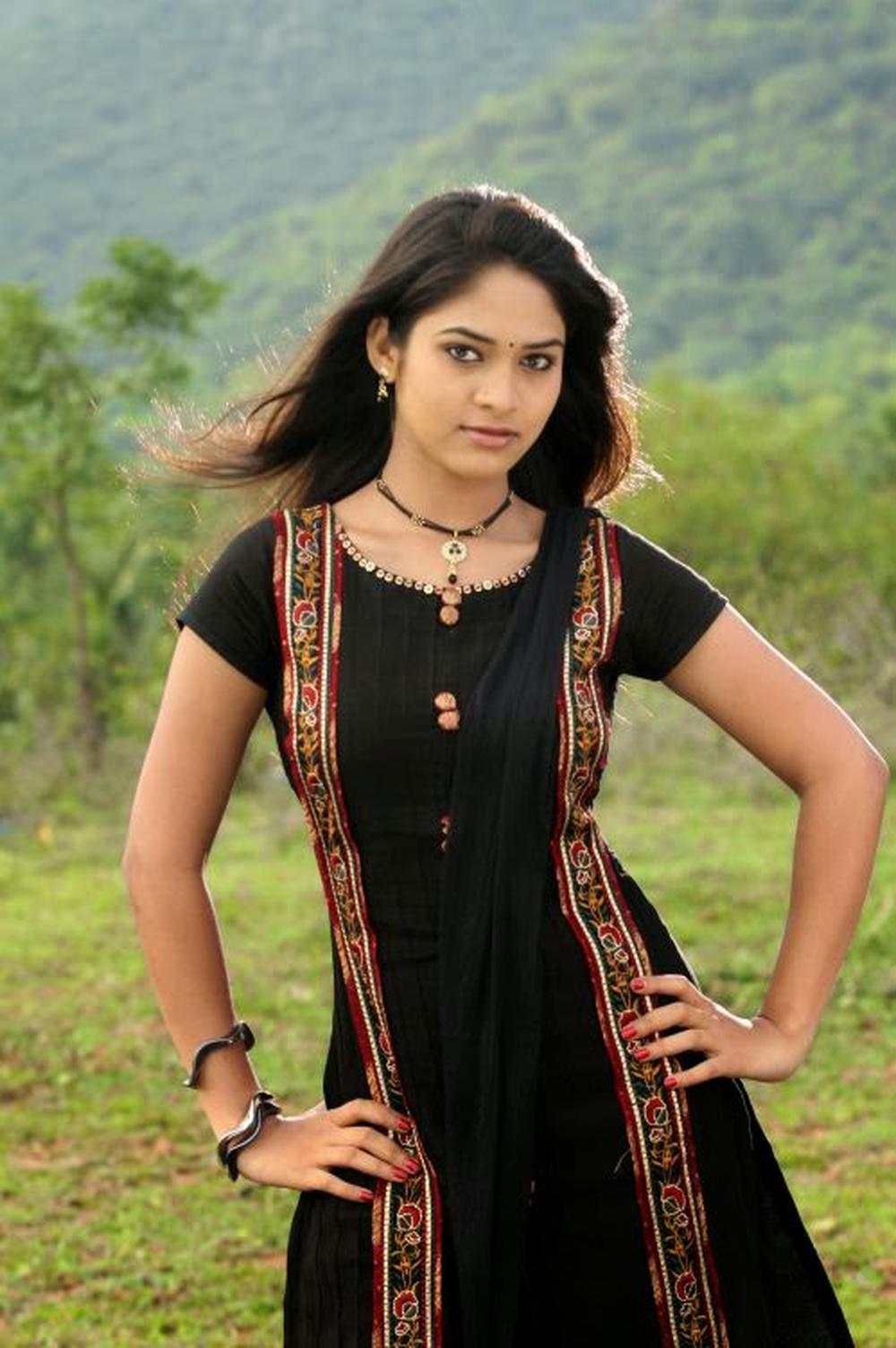 Angali Pangali Movie Stills starring Sanyathara
