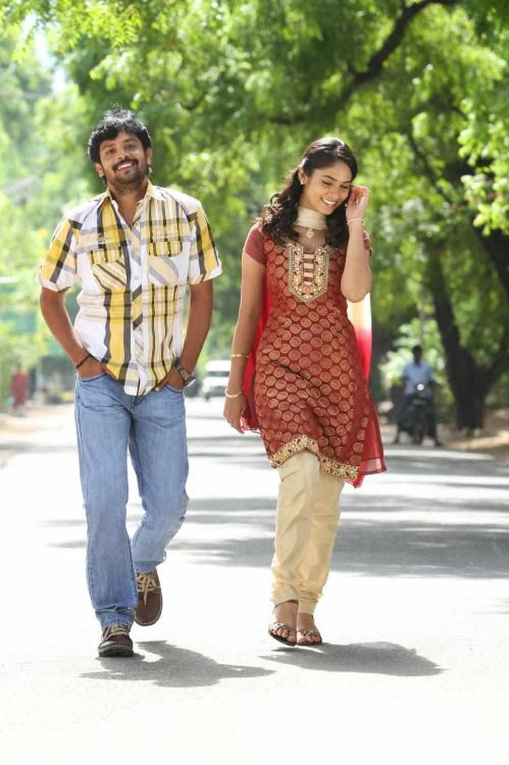 Angali Pangali Movie Stills starring Vishnu Priyan, Sanyathara