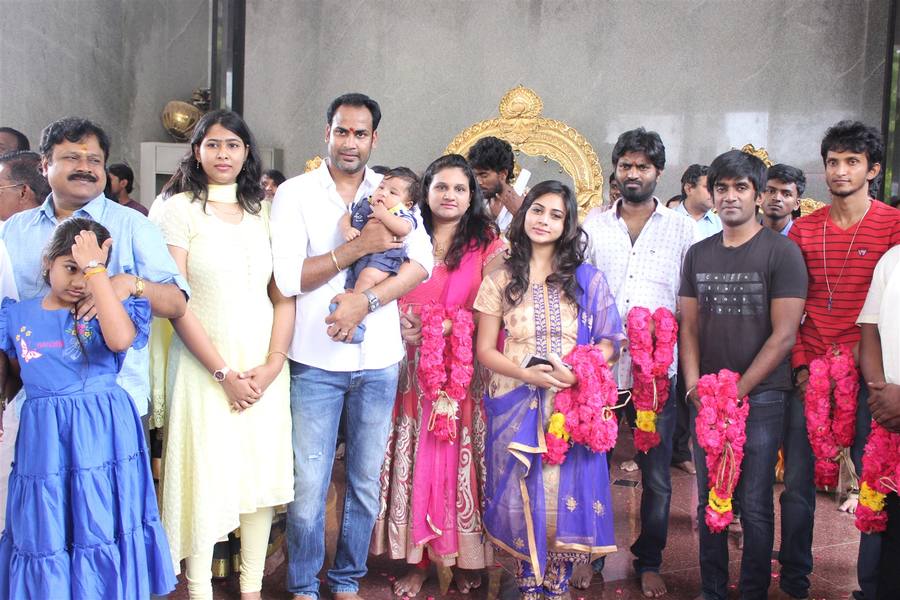 Maanik Movie launch Stills