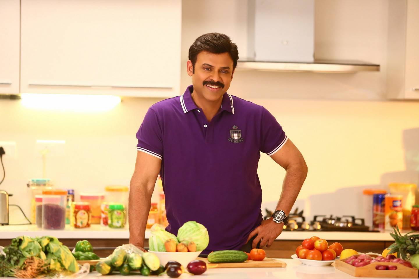 Venkatesh stills from Babu Bangaram movie
