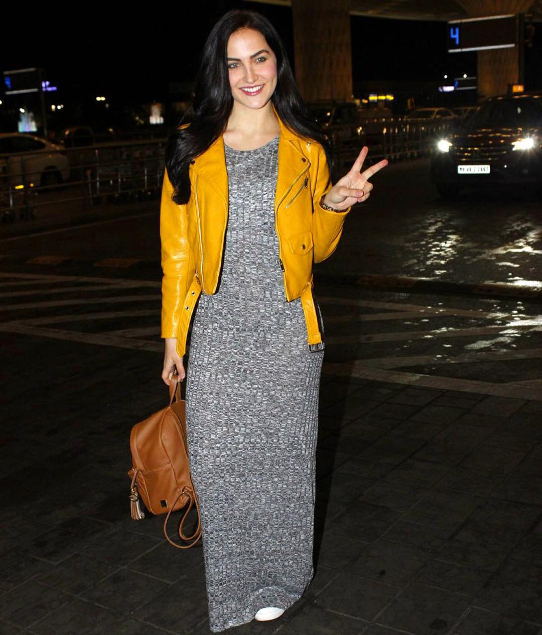 Elli Avram Leave For Spain To Attend IIFA 2016.