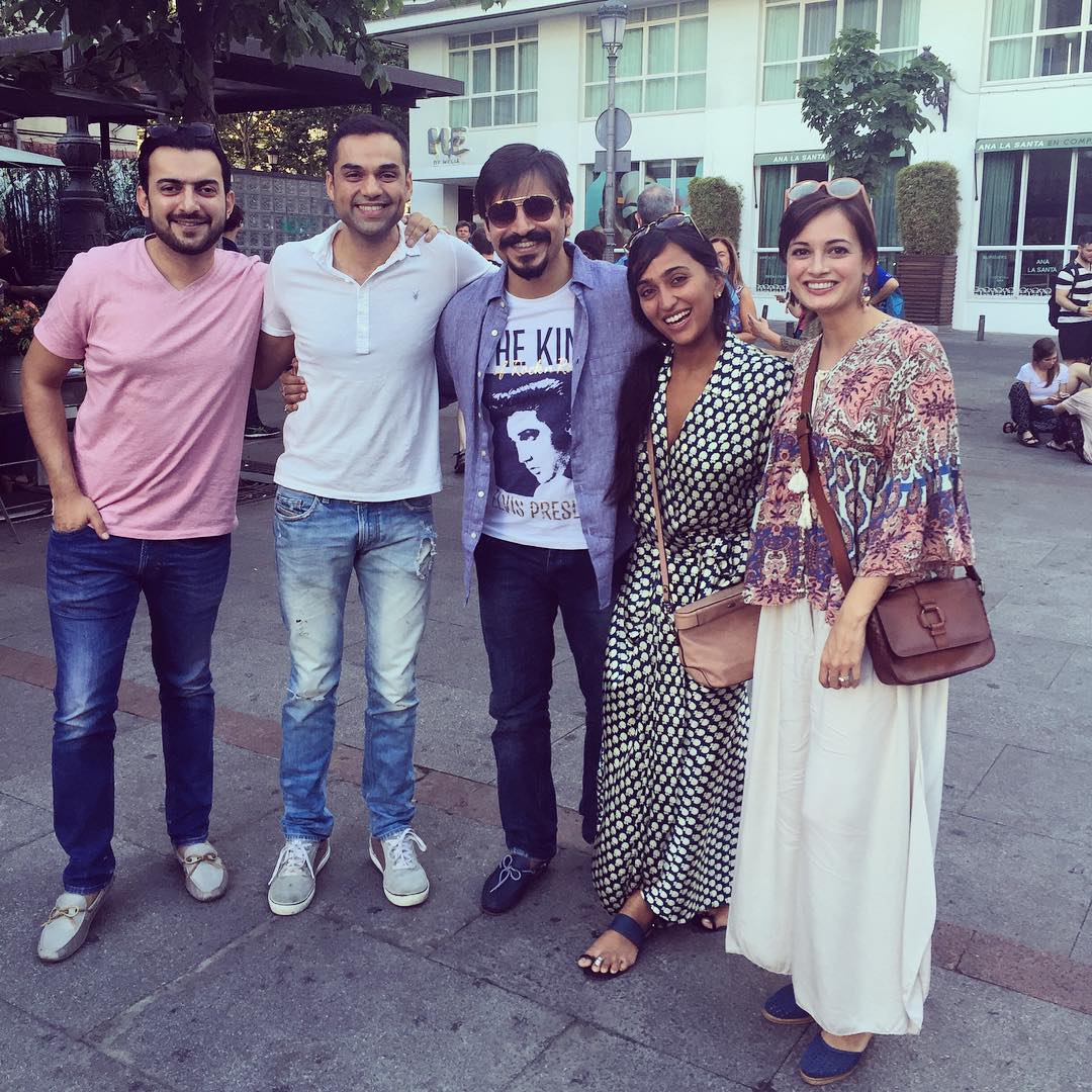 Hrithik Roshan, Shahid Kapoor & Others Leave For Spain To Attend IIFA 2016