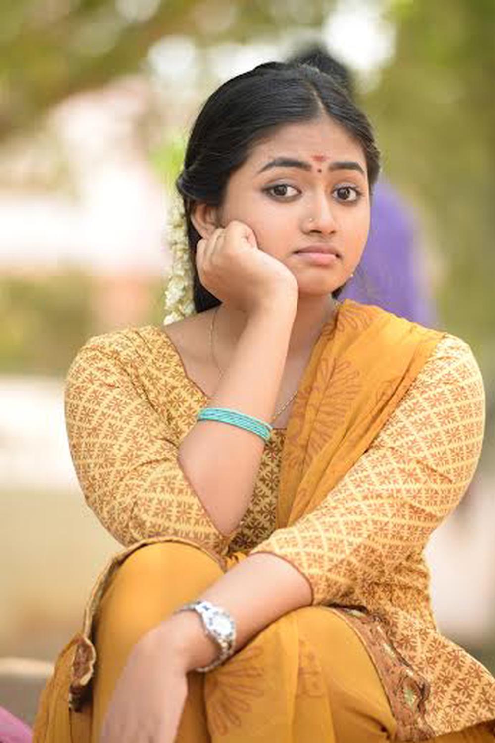 Shaalin Zoya | Raja Mandhiri Movie Stills