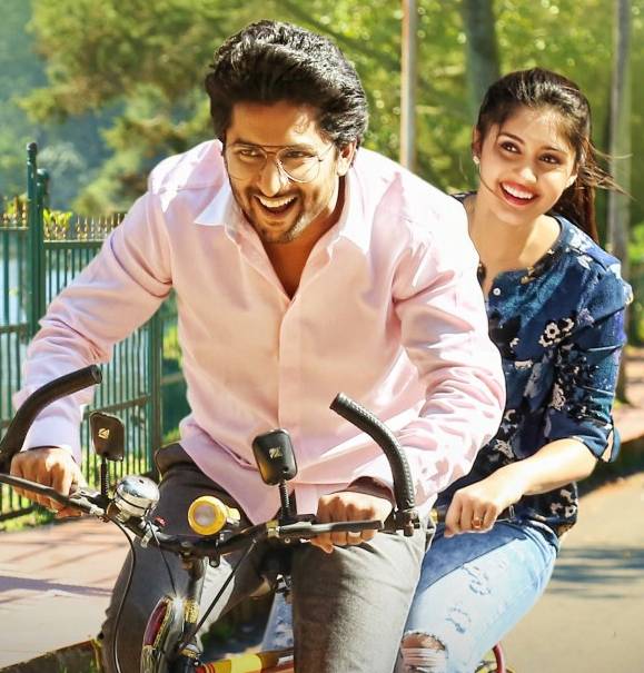 Actress Surabhi is all praise for Actor Nani!!!