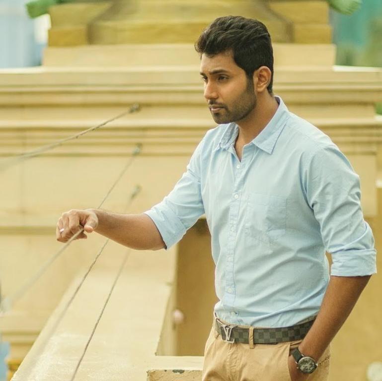 Vadaname Chandra Bimbamo Moviie Stills starring  Aadhav Kannadasan