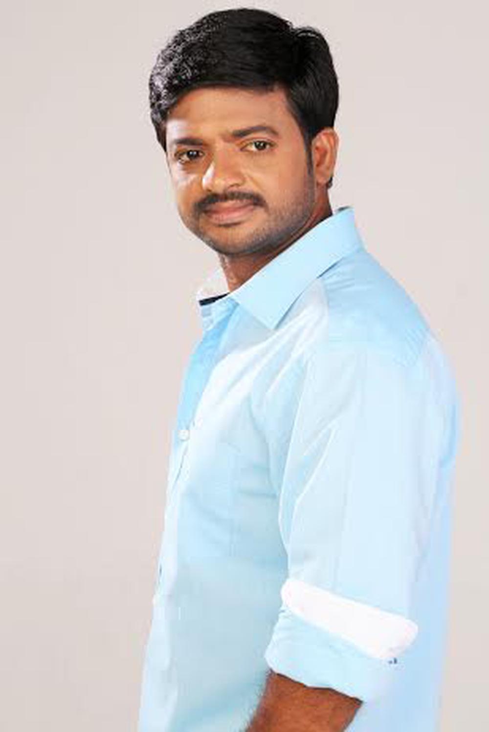 9 to 10 Onbathilirundhu Pathuvarai Tamil Movie Stills | Kadhir