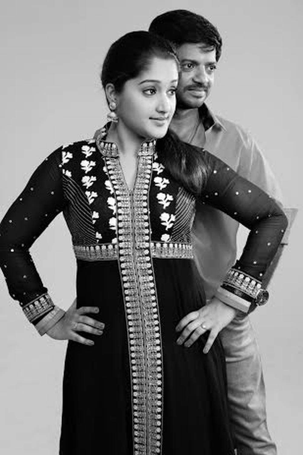 9 to 10 Onbathilirundhu Pathuvarai Tamil Movie Stills | Kadhir, Swapna Menon