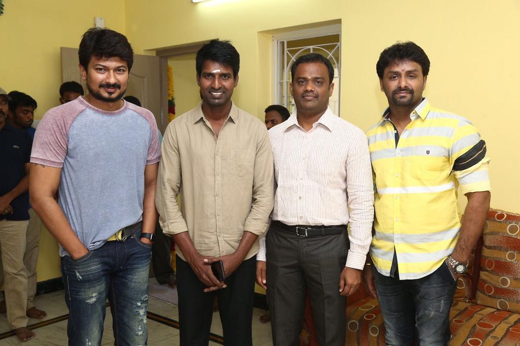 Soori instead of Santhanam for Udhayanidhi
