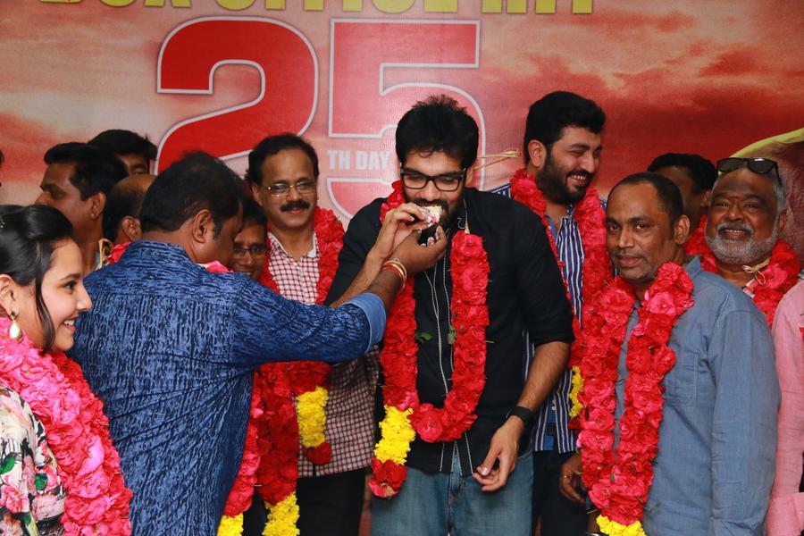 Jackson Durai 25th day celebration stills | Actor Sibiraj, Siddharth Vipin, director Dharanidharan