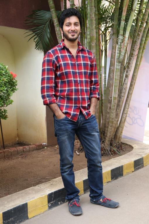 Meendum Oru Kadhal Kadhai Movie Press Meet Stills | Walter Phillips