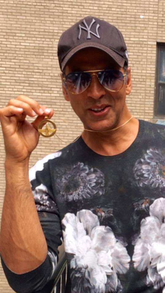 Superstar wishes success for Akshay Kumar's Rustom
