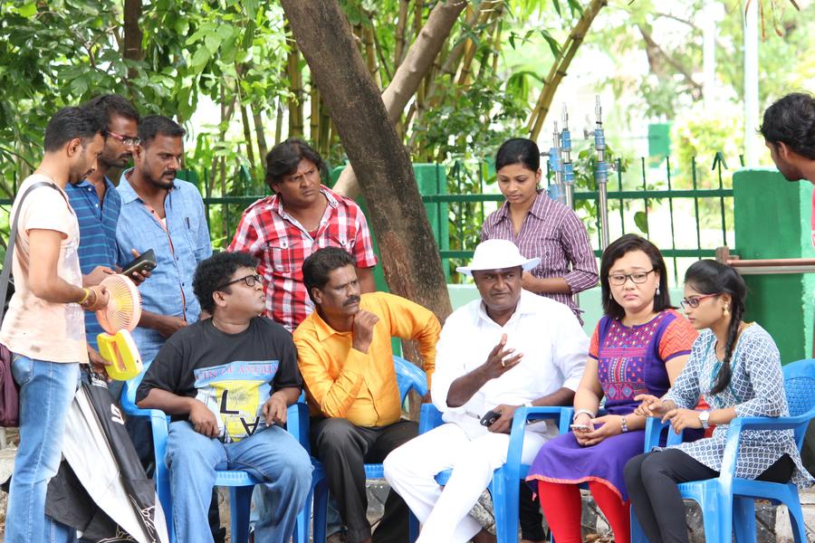 kagitha kappal Tamil Movie Stills