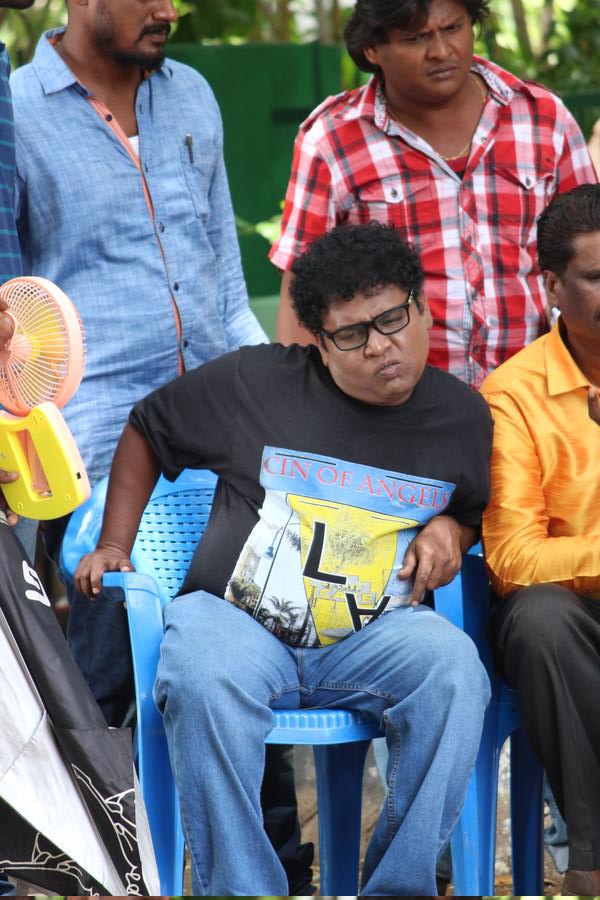 kagitha kappal Tamil Movie Stills