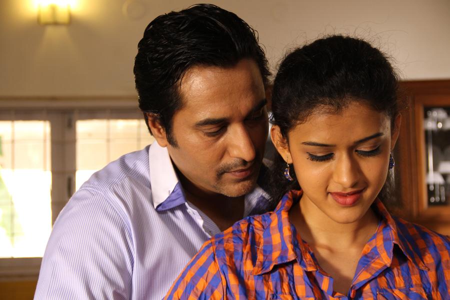 Oru Mugathirai Tamil Movie Stills