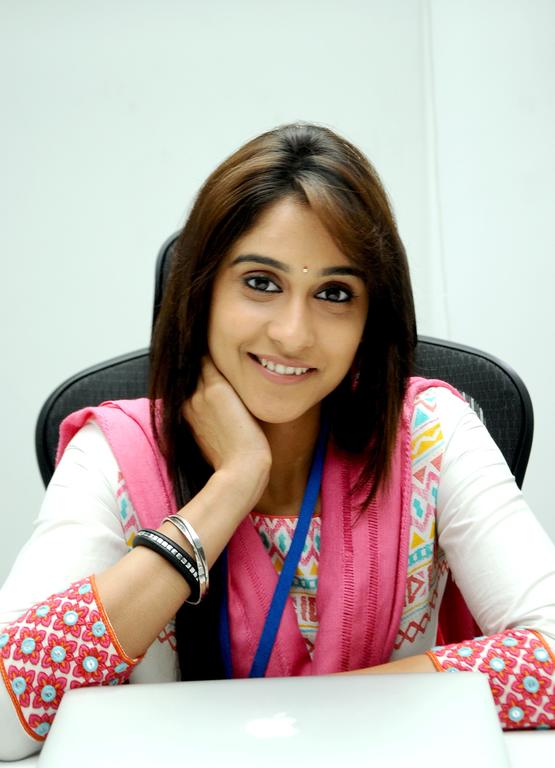 Maanagaram Tamil Movie Stills | Regina Cassandra