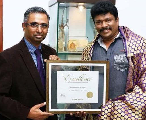 Parthiepan Received \"Distinguished Director\" Award