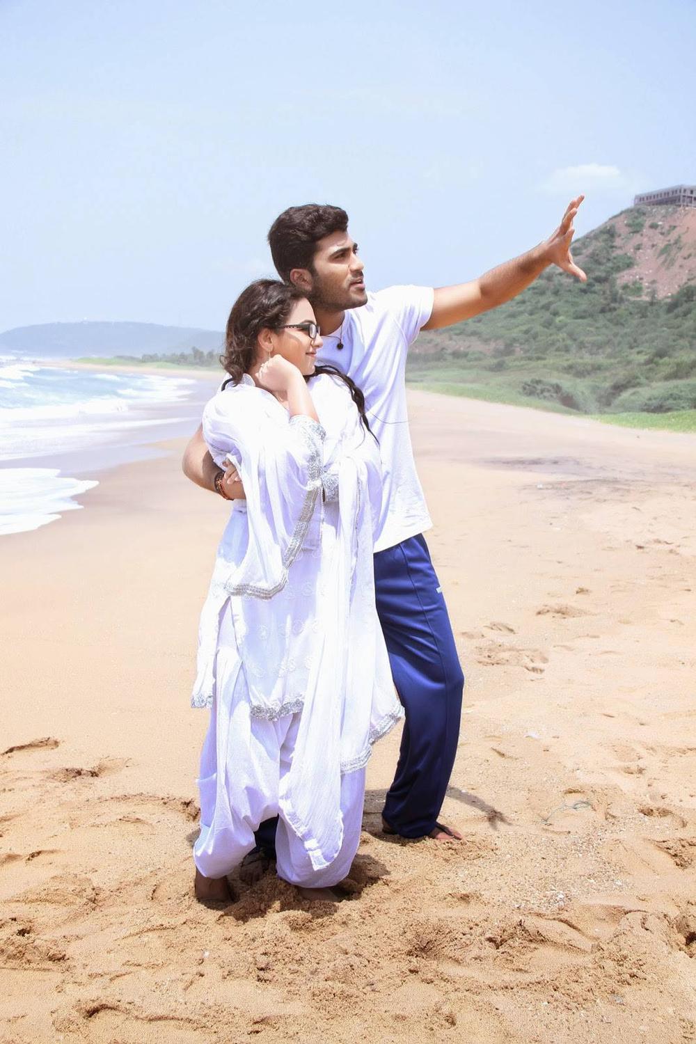 Malli Malli Idi Rani Roju Telugu Movie Stills | Sharwanand, Nithya Menen