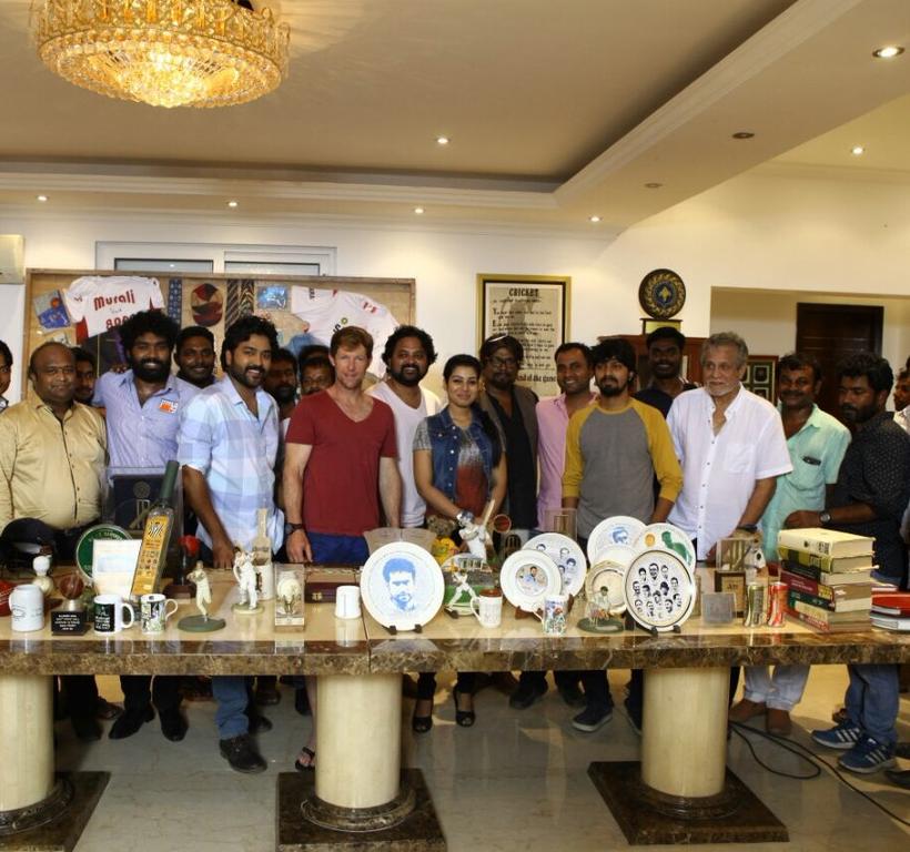 Kayal Chandran, R. Parthiepan, Satna Titus with South African Cricketer Jonty Rhodes Stills