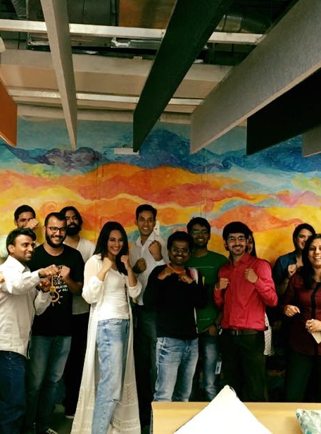 Sonakshi Sinha & AR Murugadoss have some fun at the Facebook office