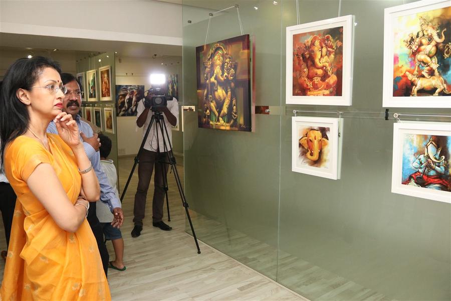 The participants of Ganesh 365 art exhibition were honoured by Gautami