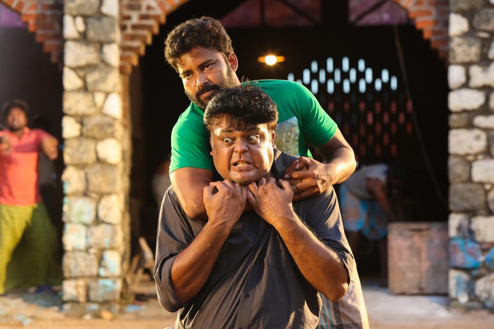 Ulkuthu Tamil Movie Stills | Dinesh, Sharath Lohitashwa