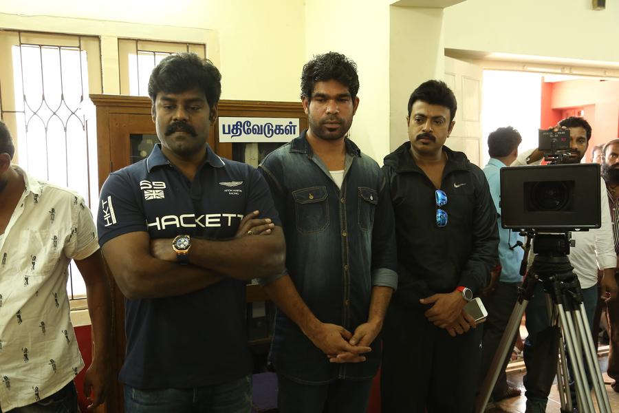 Thani Mugam Tamil Movie Pooja Stills | R. K. Suresh, Riyaz Khan