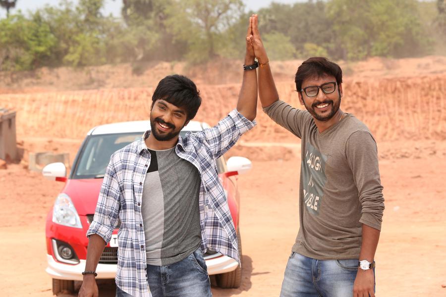 Kadavul Irukaan Kumaru Tamil Movie Stills | G.V. Prakash Kumar, R J Balaji