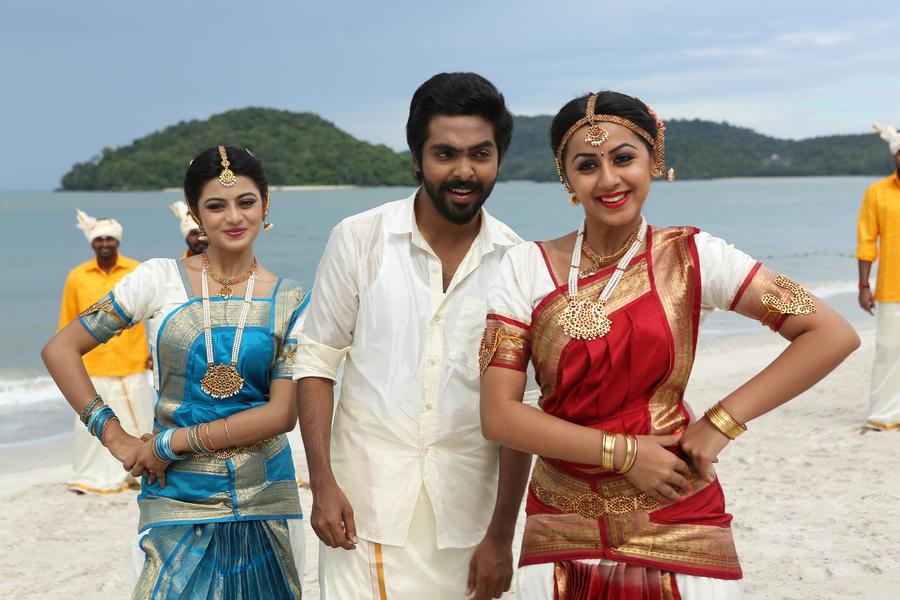 Kadavul Irukaan Kumaru Tamil Movie Stills