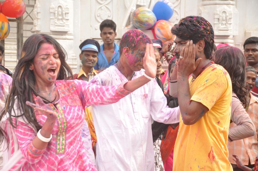 Valayal﻿ Tamil Movie Stills | Bhavya Sri