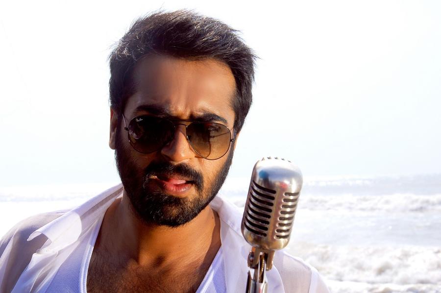 Puyala Kilambi Varom Movie Stills