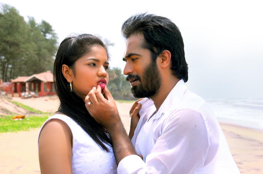 Puyala Kilambi Varom Movie Stills | Madhu Sri, Thaman Kumar