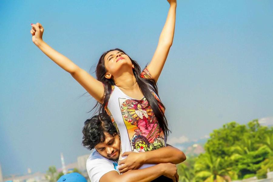 Attarillu telugu movie stills | Aditi Das and Sai Ravikumar