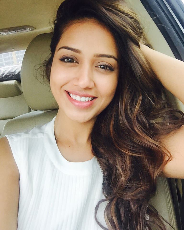 Heroine ready for Jayam Ravi in Tik Tik Tik