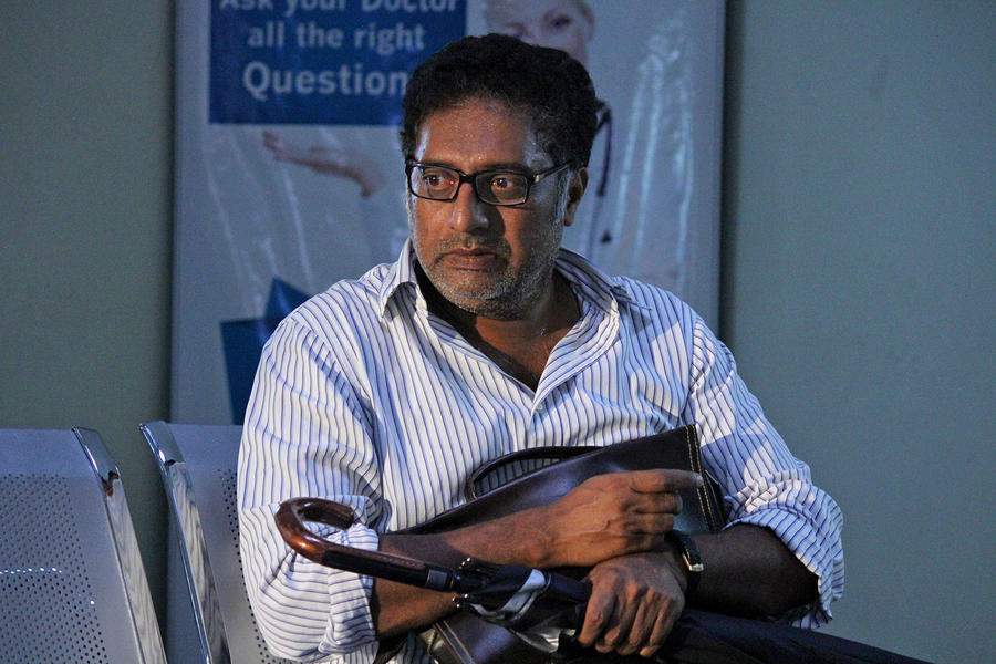 Sila Samayangalil Tamil Movie Stills | Prakash Raj
