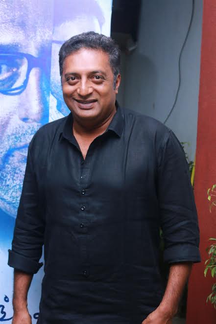 Sila Samayangalil is a respectable tribute to Tamil Cinema