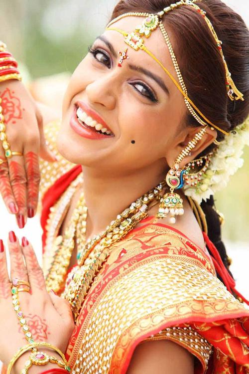Paddanandi Premalo Mari Telugu Movie Stills | Varun Sandesh, Vithika Sheru