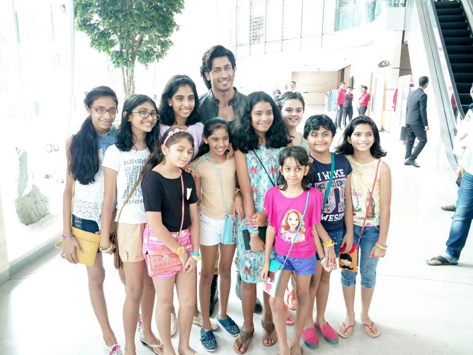 Commando 2 shooting spot stills | Vidyut Jammwal, Adah Sharma