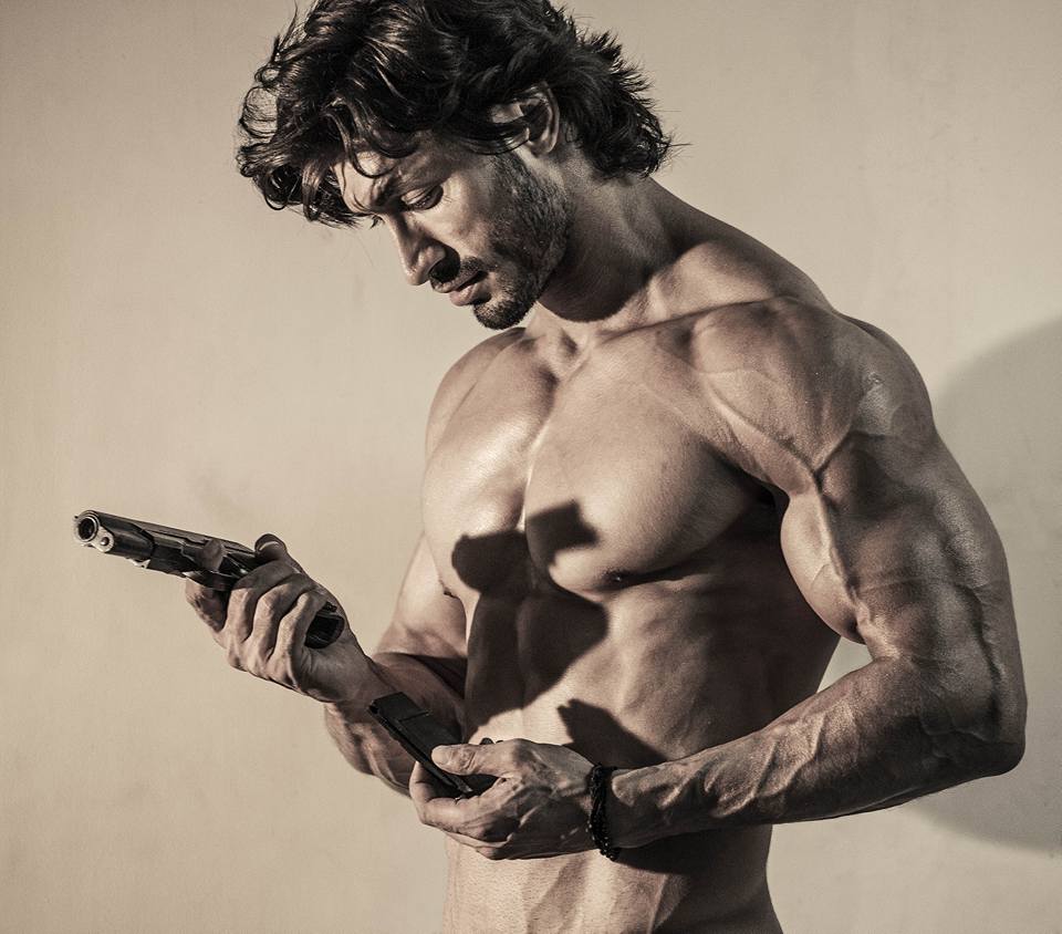 Commando 2 shooting spot stills | Vidyut Jammwal