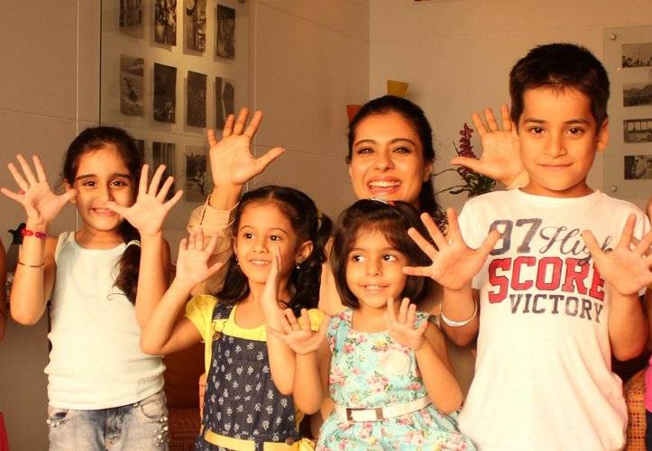 Kajol joins the Facebook officially !!