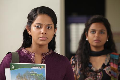 Tamiluku En Ondrai Aluthavum Movie Stills | Aishwarya Dutta